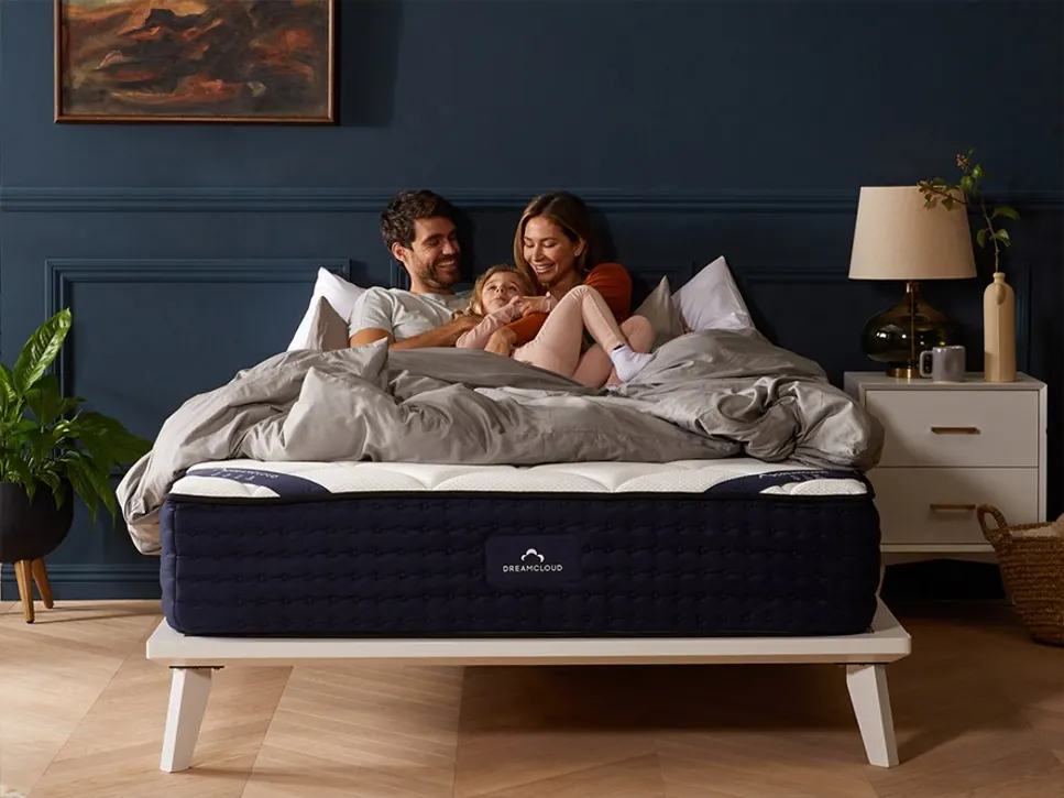 DreamCloud Mattress Review (2023)